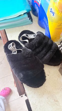 Ugg w/ straps