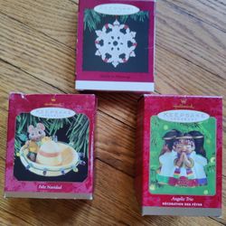 Vintage Hallmark Keepsake Ornaments Lot!  ALL $ 15.