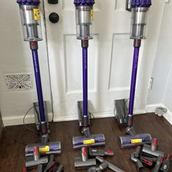 Dyson Cyclone V10 Animal+ Cordless Vacuum Cleaner- 3 Available 