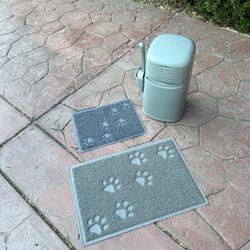 Kitten stuff  - 5 Photos - different prices 