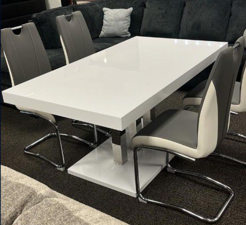 🌟🌟 Ultra Modern White Rectangular Dining Room Set Z Shaped Chairs 