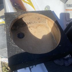  Shallow Mount 12 Inch Speaker Box