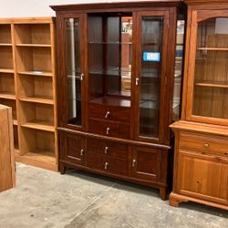 Display Cabinet With Glass Shelving And Mirror