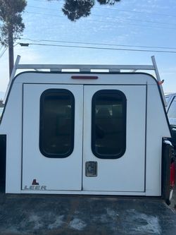 Leer Commercial Camper shell 2005-2015 Toyota Tacoma (6ft Bed)