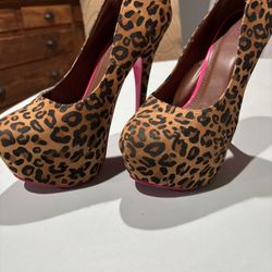 Leapord Heels