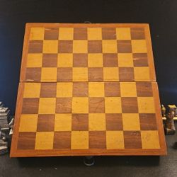 Vintage Fine Far East Chess Set In Wooden Special Carved Board W/metal Figures