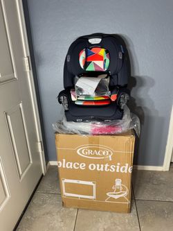 New 4Ever DLX Graco Car Seat