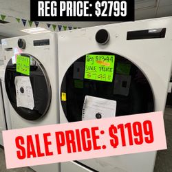 Lg Washer And Dryer Set With Pedestals 