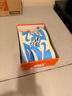 Jordan 1 UNC