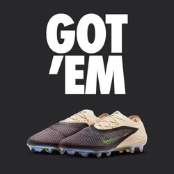 Nike Phantom 6 Low Elite FG Kobe Size 10