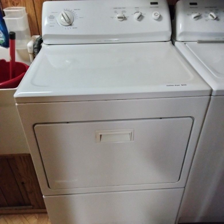 Kenmore Electric Dryer, Clean