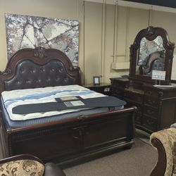 New King Bedroom Set Beautiful Classic Traditional Style