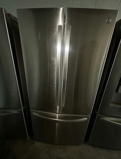 Kenmore French Door Fridge in Stainless Steel