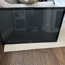 Flat Screen TV 