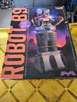 Lost in space  B9 ROBOT
