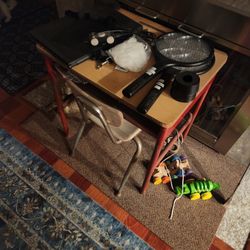 Small Child School Desk And Chair