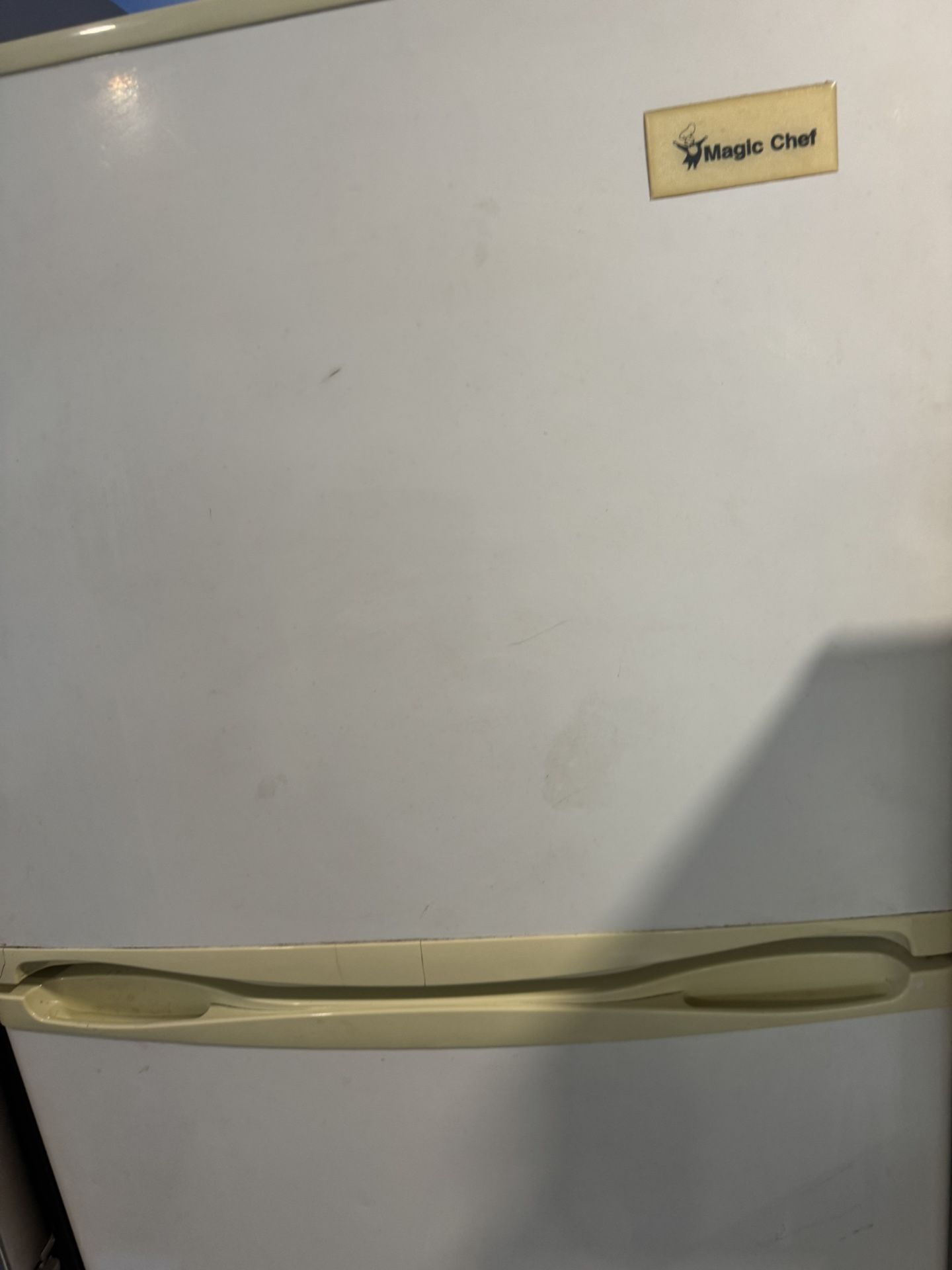 Magic Chef Refrigerator – Works Great, Perfect Garage/Extra Fridge