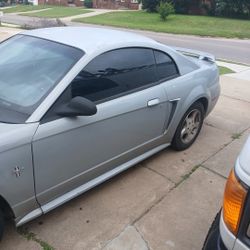 2003 Ford Mustang