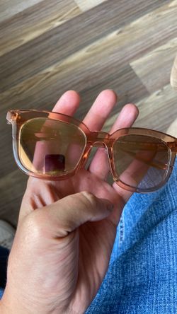 Woman’s nike sunglasses
