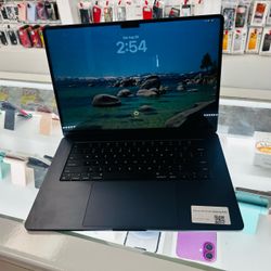 MacBook Air m2 15 inch 256gb 8 gb