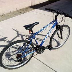 26" Huffy Rock Creek Men's Bike 18 Speed