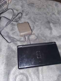 Nintendo DS Lite with Charger includes game Mario Party DS