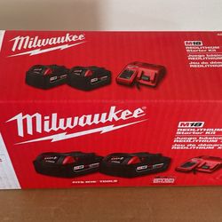 Milwaukee M18 2 Pack Battery Pack 5.0 And Charger