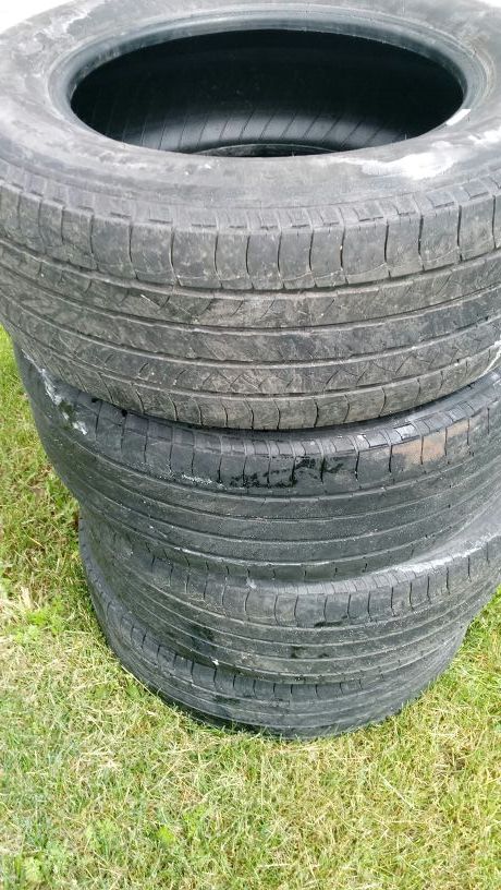 Set of used Michelin tires