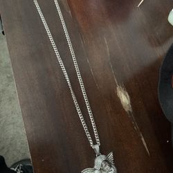 Silver chain mossanite pendant