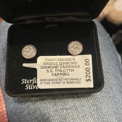 1/10ct Diamond Earrings 