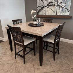 5 piece Counter-Height Dining Table Set - Excellent Condition