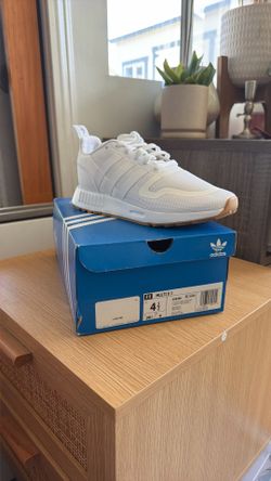 New Adidas Sneaker