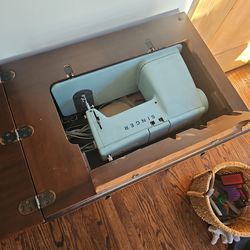 Antique Singer Sewing machine 