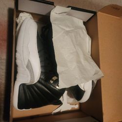Air Jordan's 12s Size 4