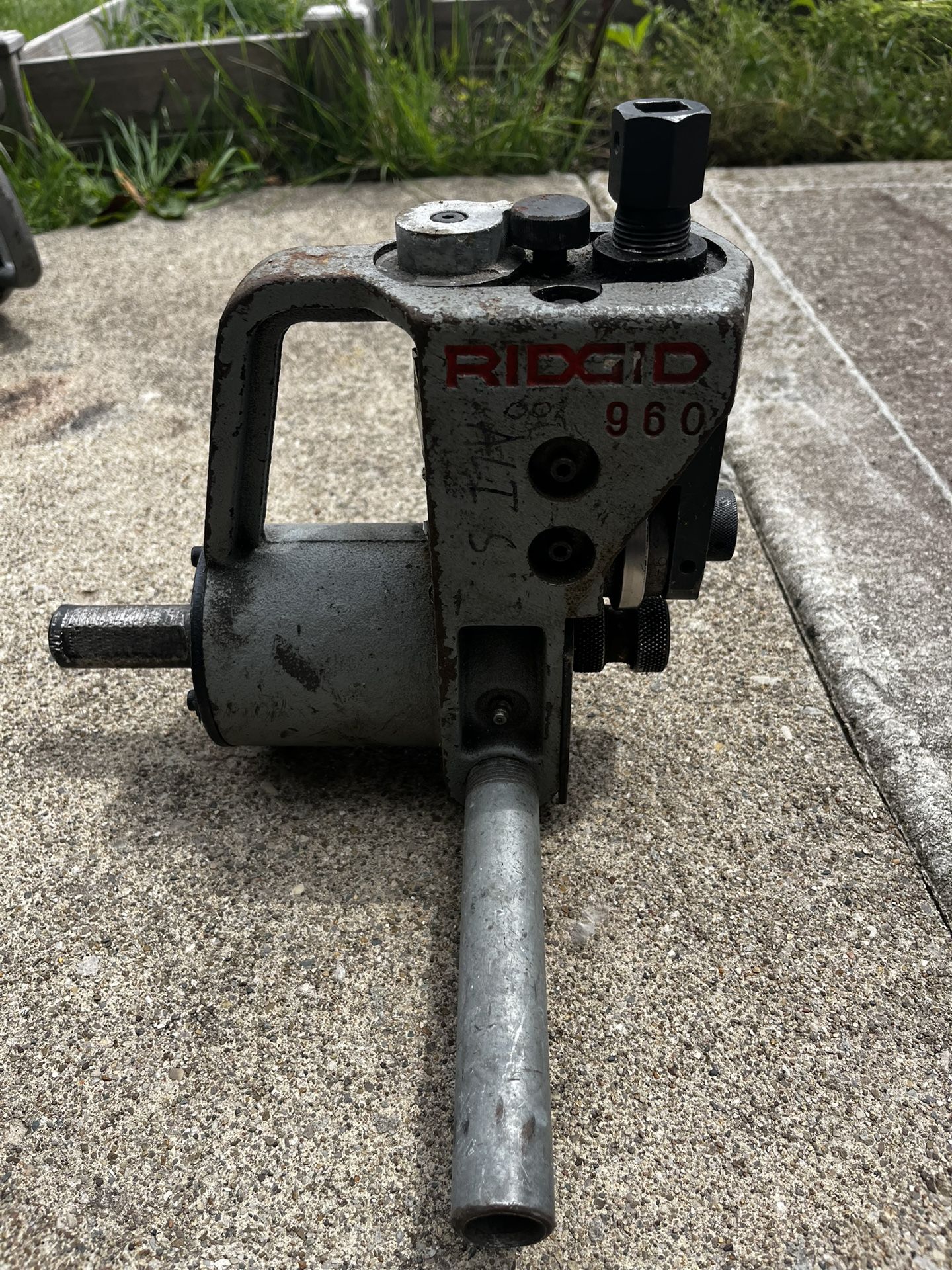 Ridgid 960 Pipe Roll Groover w/ Misc Hand Tools