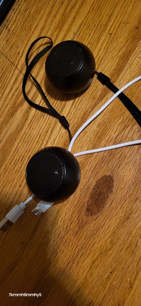 Bluetooth Speakers 5$