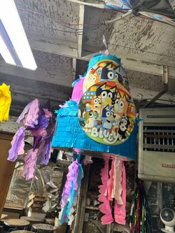 Bluey three tier pinata with balls