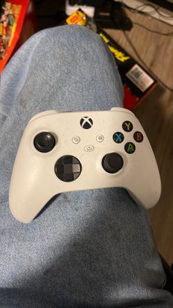 Xbox Controller ( White )