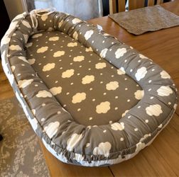 Baby lounger