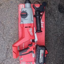 Milwaukee Rotary Hammer 