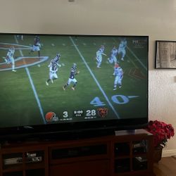 82 Inch Mitsubishi DLP Big Screen TV