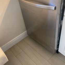 Stainless steel Samsung 24 inch dishwasher