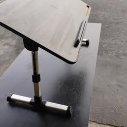 Laptop Stand💻⌨️