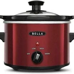 Bella Essentials 4QT Slow Cooker With Locking Bands