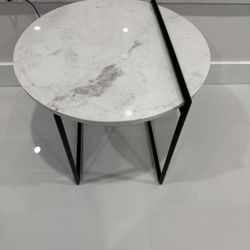 New Beautiful Modern White Marble End Table, diameter: 22.00 height: 19.00,  Was $200 At City Furniture  