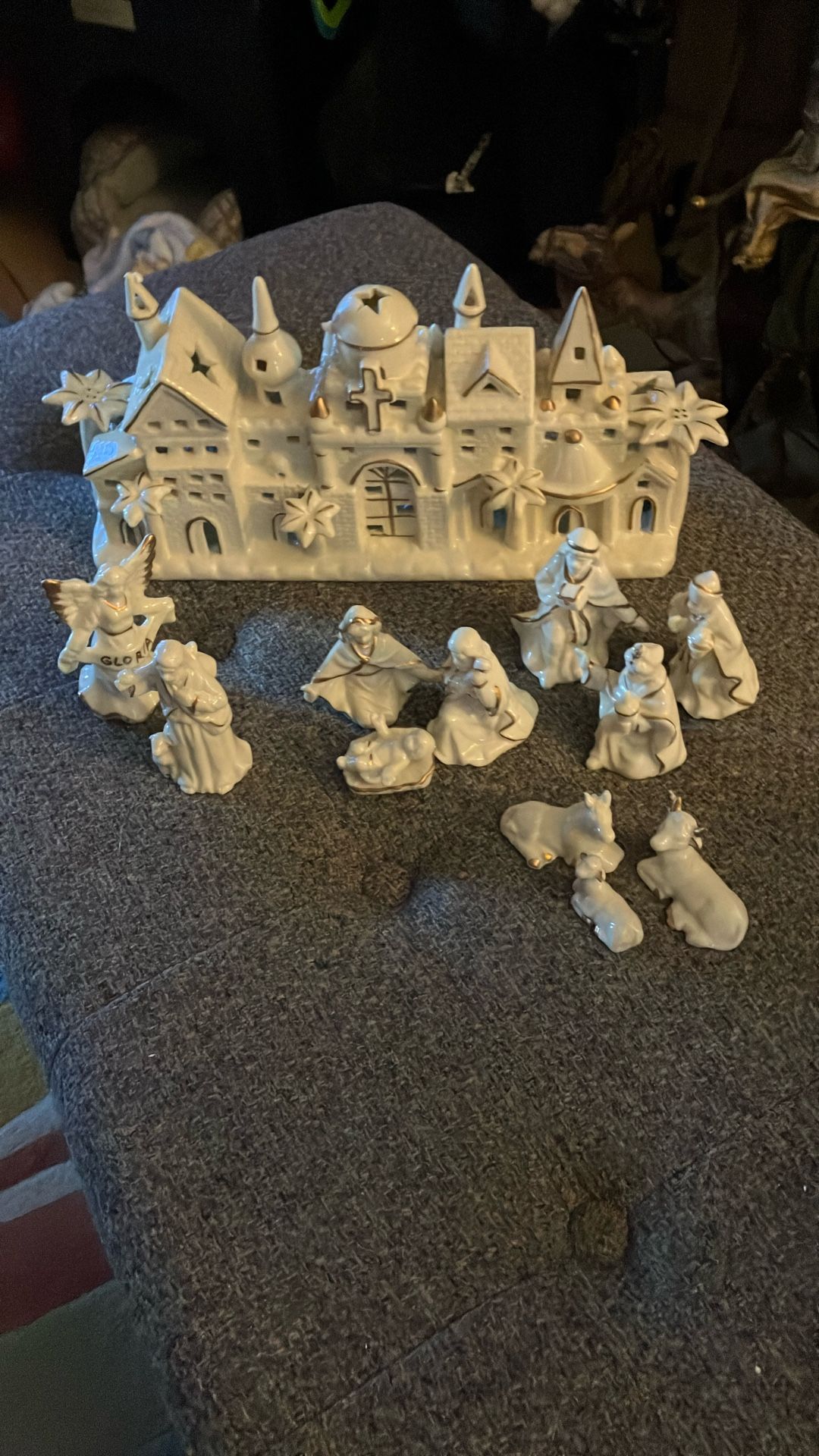12 Piece Christmas Nativity Set New In Box