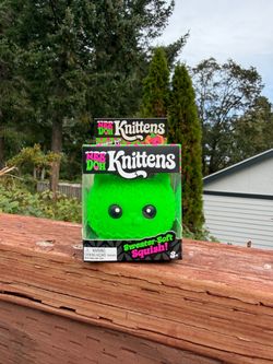 Needoh Knittens Green