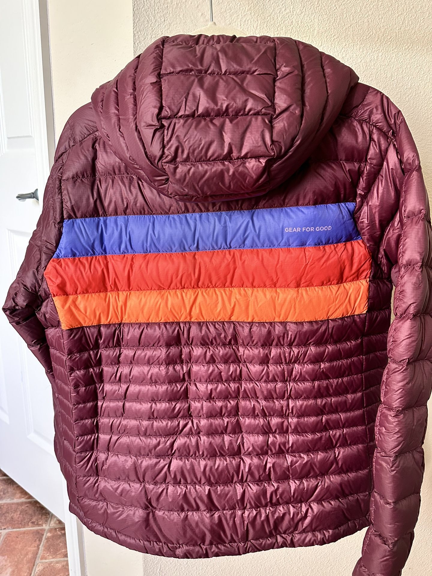 **Brand New **Cotopaxi Fuego Hooded Down Jacket Women's Size L