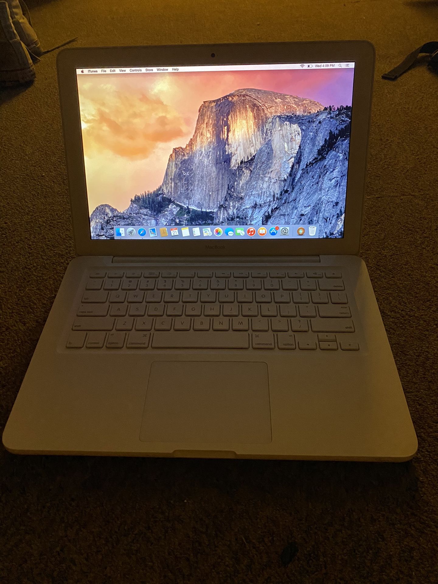 Macbook