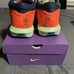 LeBron Basketball Shoes 